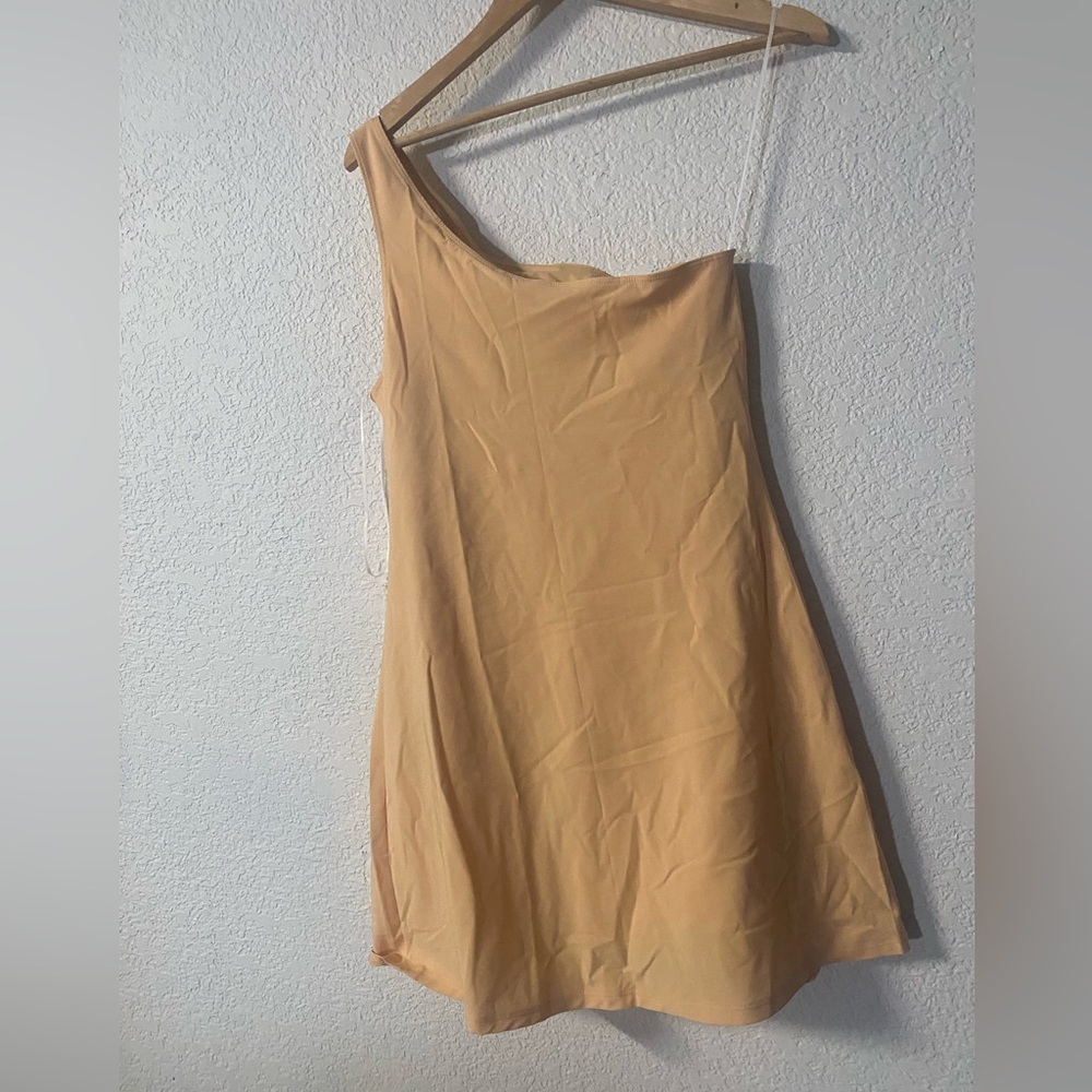 Abercrombie & Fitch One-Shoulder light orange Athletic Dress built in shorts SZM - Picture 2 of 7